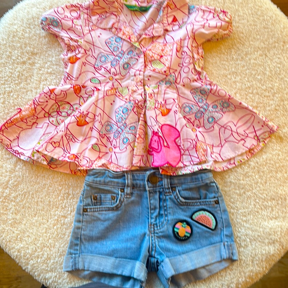 Oilily top and billabong shorts